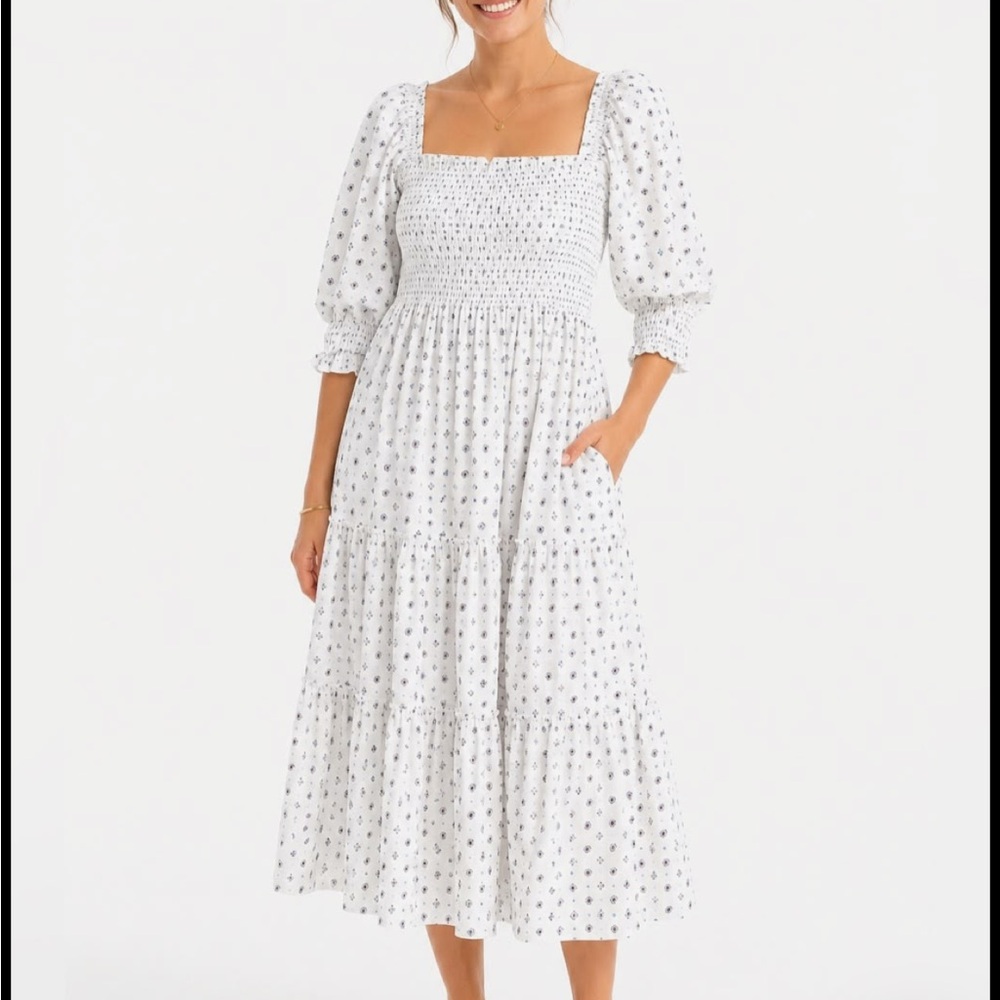 Hill House White Nesli Dresd